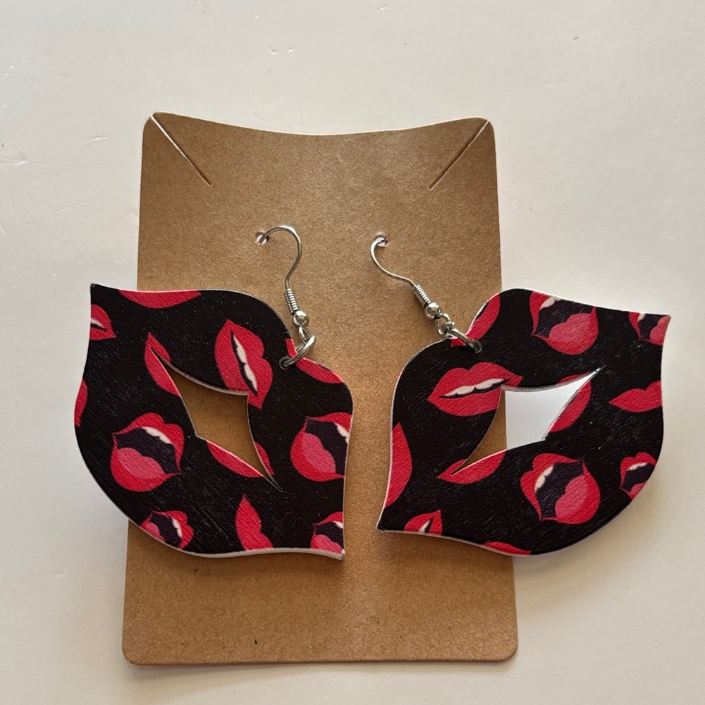Fashion Jewelry Red and Black Lip Earrings